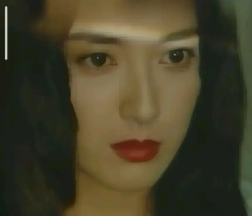 《美丽的凶器》1993日本惊悚片全集在线观看-1080P超清无删减完整版免费播放-《美丽的凶器》高清修复无广告观看