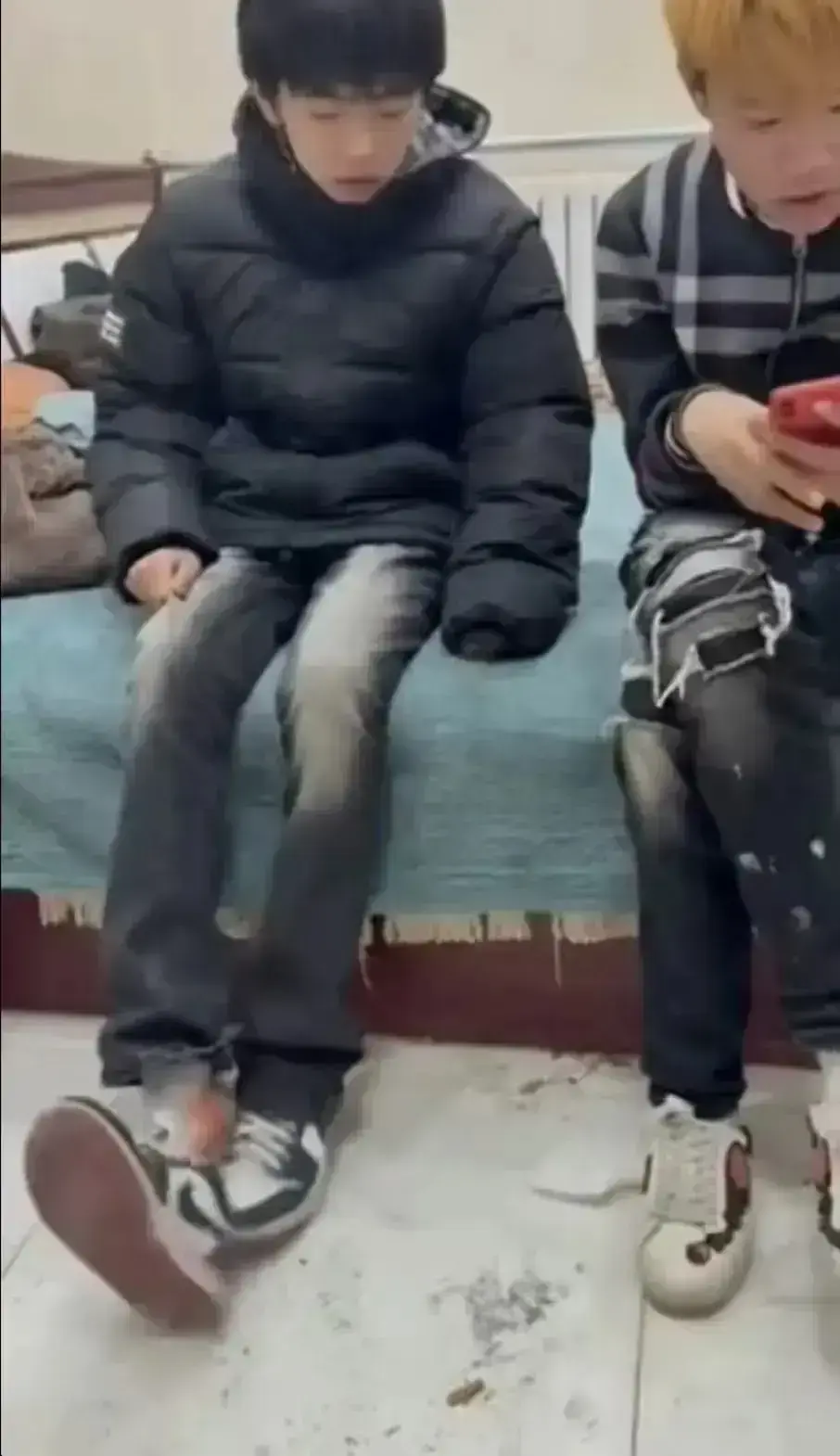 《校园轻奢男孩两个男孩轻奢小子轻奢二人组事件视频》相关资源图片